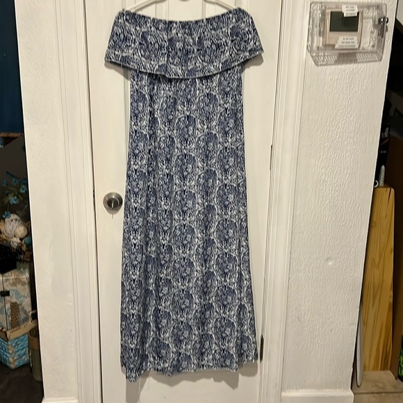 Women’s maxi dress - Picture 1 of 3